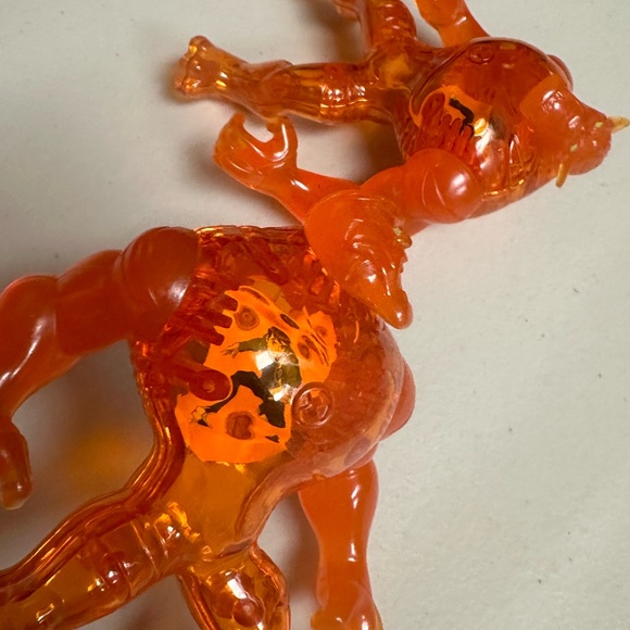 BEN 10 Ultimate Alien Rath action Figures - Picture 4 of 5